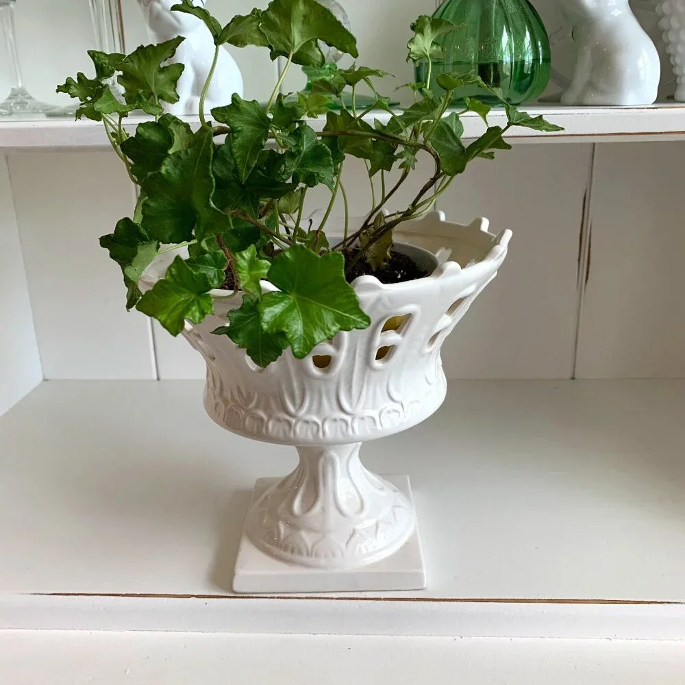 White Basket Weave Fruit Bowl/Center Piece/Plant Holder Vintage Porcelain